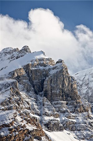 simsearch:841-06342593,k - Craggy mountains with clouds and snow cover, Jasper National Park, UNESCO World Heritage Site, Alberta, Canada, North America Stock Photo - Rights-Managed, Code: 841-06342612