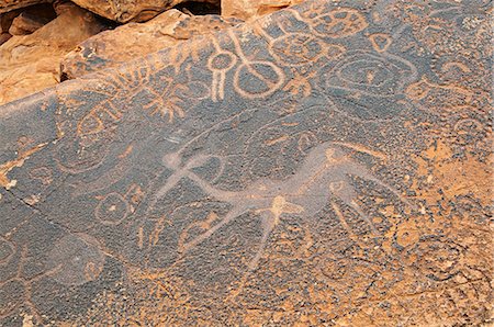 petroglyph - Petroglyphs or rock engravings, Twyfelfontein, UNESCO World Heritage Site, Damaraland, Kunene Region, Namibia, Africa Foto de stock - Direito Controlado, Número: 841-06342719