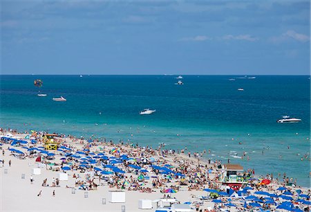 south beach - Crowded beach, South Beach, Miami Beach, Florida, United States of America, North America Fotografie stock - Rights-Managed, Codice: 841-06342845