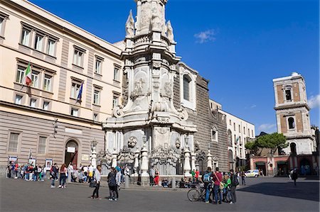 simsearch:841-03677499,k - Monument en place Gesù Nuovo, Naples, Campanie, Italie, Europe Photographie de stock - Rights-Managed, Code: 841-06342924