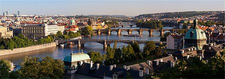 simsearch:841-06343164,k - View of the River Vltava and bridges, Prague, Czech Republic, Europe Stock Photo - Rights-Managed, Code: 841-06343152