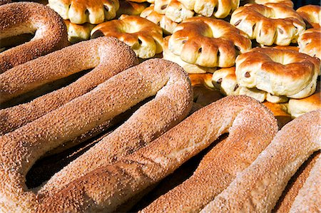 Sesame round bread for sale in the Old City, Jerusalem, Israel, Middle East Stock Photo - Rights-Managed, Code: 841-06343270