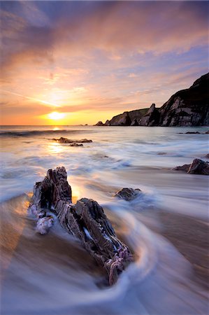 Surging waves break on the rocky shore at Westcombe Beach in South Devon, England, United Kingdom, Europe Stock Photo - Rights-Managed, Code: 841-06343457