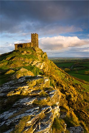 simsearch:6119-07781139,k - St. Michael de Rupe Church Brent Tor, Brentor, Parc National de Dartmoor, Devon, Angleterre, Royaume-Uni, Europe Photographie de stock - Rights-Managed, Code: 841-06343474