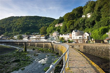 The coastal village of Lynmouth on a summer morning, Exmoor National Park, Devon, England, United Kingdom, Europe Foto de stock - Con derechos protegidos, Código: 841-06343505