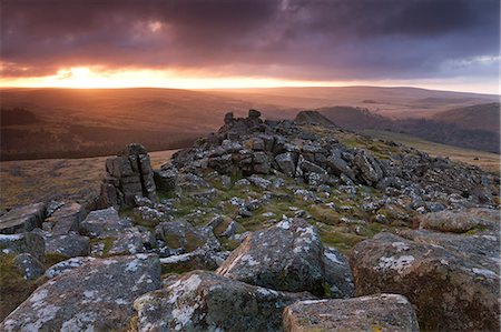 simsearch:841-06343632,k - Winter sunrise viewed from Sharpitor, Dartmoor National Park, Devon, England, United Kingdom, Europe Stock Photo - Rights-Managed, Code: 841-06343633