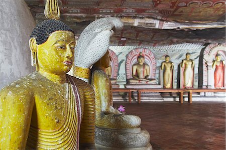 dambulla - Statues de Bouddha dans la Cave 2 des Temples de caverne, patrimoine mondial de l'UNESCO, Dambulla, Province centrale du Nord, Sri Lanka, Asie Photographie de stock - Rights-Managed, Code: 841-06343756