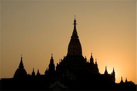 Ananda Pahto at sunset, Bagan (Pagan), Myanmar (Burma), Asia Stock Photo - Rights-Managed, Code: 841-06343790