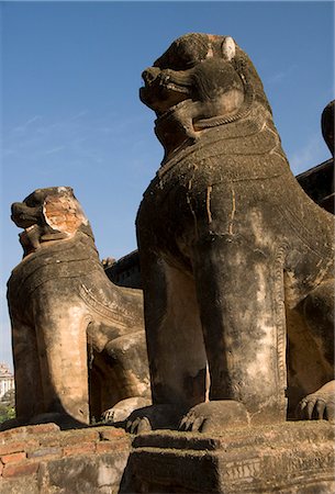 pagan travel photography - Chinthe statues, half lion and half dragon, Mimalaung Kyaung, Bagan (Pagan), Myanmar (Burma), Asia Stock Photo - Rights-Managed, Code: 841-06343814