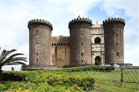 fortified castle - Maschio Angioino Castle (Castel Nuovo), Naples, Campania, Italy, Europe Stock Photo - Rights-Managed, Code: 841-06343965