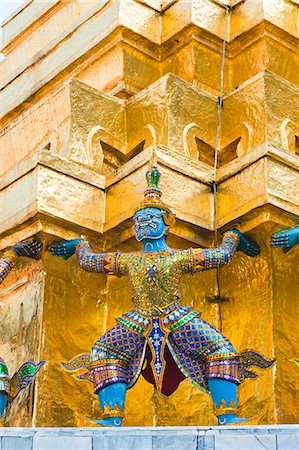 Guardian statues supporting a golden chedi, Grand Palace, Bangkok, Thailand, Southeast Asia, Asia Foto de stock - Con derechos protegidos, Código: 841-06444998