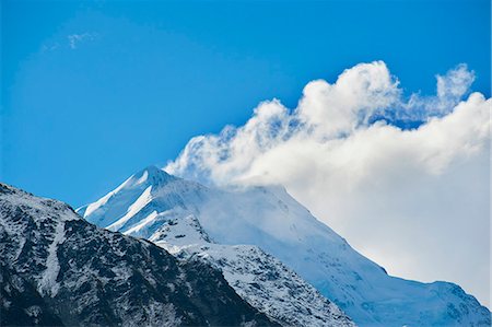 The summit of Mount Cook, 3754m, the highest mountain in New Zealand, Aoraki Mount Cook National Park, UNESCO World Heritage Site, South Island, New Zealand, Pacific Stock Photo - Rights-Managed, Code: 841-06445172