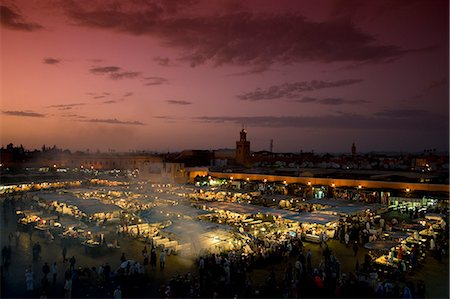 Food stalls at dusk in the main square, Jemaa el Fna in Marrakech, Morocco, North Africa, Africa Foto de stock - Con derechos protegidos, Código: 841-06445519