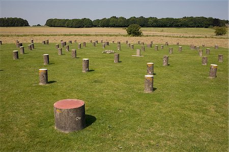 Woodhenge, concrete posts now stand where wooden posts did, Amesbury, Wiltshire, England, United Kingdom, Europe Foto de stock - Con derechos protegidos, Código: 841-06445712