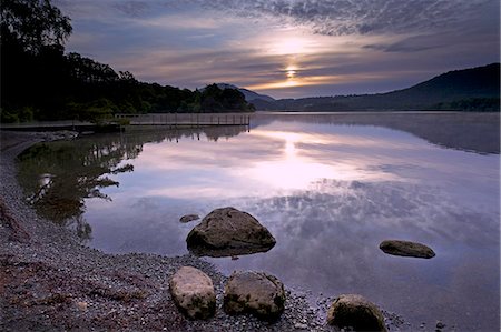 derwentwater - Lever du soleil, l'eau Derwent, Parc National de Lake District, Cumbria, Angleterre, Royaume-Uni, Europe Photographie de stock - Rights-Managed, Code: 841-06445772
