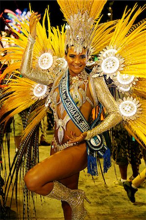 Défilé de carnaval sur le Sambodrome, Rio de Janeiro, au Brésil, en Amérique du Sud Photographie de stock - Rights-Managed, Code: 841-06446323