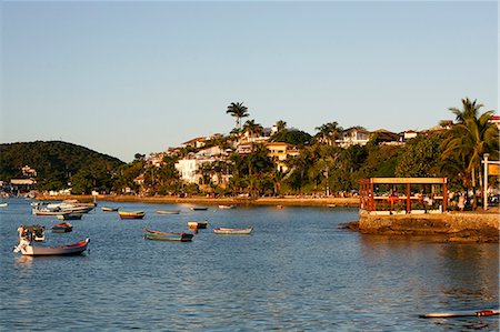 Blick über Canto Strand und der Promenade Orla Bardot, Buzios, Bundesstaat Rio De Janeiro, Brasilien, Südamerika Stockbilder - Lizenzpflichtiges, Bildnummer: 841-06446474