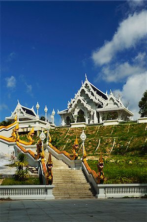 simsearch:841-03674118,k - Kaewkorawaram temple in Krabi Town, Krabi Province, Thailand, Southeast Asia, Asia Stock Photo - Rights-Managed, Code: 841-06446670