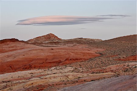 Au crépuscule s'embuer le grès rouge et jaune, la vallée de feu State Park, Nevada, États-Unis d'Amérique, Amérique du Nord Photographie de stock - Rights-Managed, Code: 841-06446807