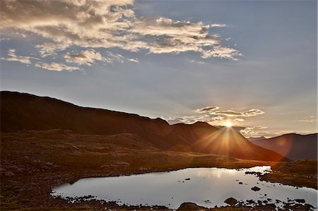Coucher de soleil sur une Alpine tarn à Stoney Pass, San Juan National Forest, Colorado, États-Unis d'Amérique, l'Amérique du Nord Photographie de stock - Rights-Managed, Code: 841-06446913