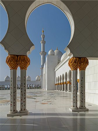 Sheikh Zayed Mosque, Abu Dhabi, United Arab Emirates, Middle East Stock Photo - Rights-Managed, Code: 841-06446968