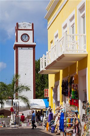 simsearch:841-06447134,k - Mercado De Artesanias in Plaza del Sol, San Miguel City, Cozumel Island, Quintana Roo, Mexico, North America Foto de stock - Con derechos protegidos, Código: 841-06447137