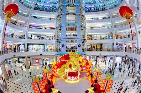 Interior of a modern shopping complex at the foot of the Petronas Towers, Kuala Lumpur, Malaysia, Southeast Asia, Asia Foto de stock - Con derechos protegidos, Código: 841-06447192