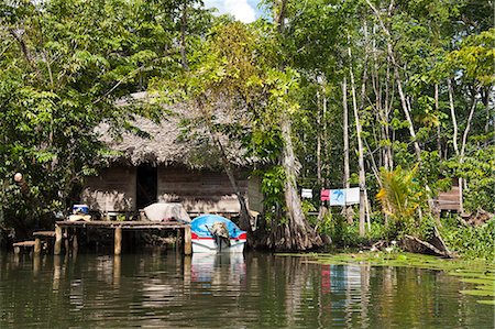 simsearch:841-06034213,k - Indigenous people dwelling on Lake Izabal (Lago de Izabal), Guatemala, Central America Foto de stock - Con derechos protegidos, Código: 841-06447347