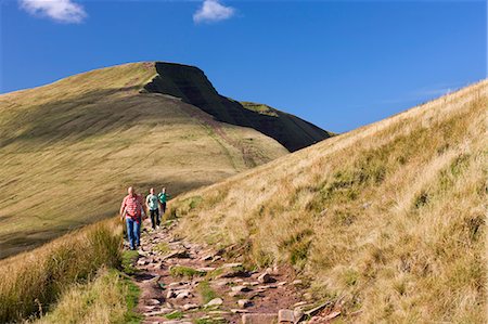 simsearch:841-06447974,k - Family walking along a footpath on the slopes of Cribyn, with Pen y Fan in the background, Brecon Beacons, Wales, United Kingdom, Europe Stock Photo - Rights-Managed, Code: 841-06447436