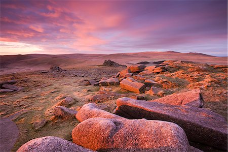 simsearch:841-06343632,k - Pink dawn sky above Belstone Tor, Dartmoor National Park, Devon, England, United Kingdom, Europe Stock Photo - Rights-Managed, Code: 841-06447454