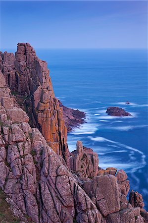 Dominant les falaises de granit à Gwennap Head près de bout du monde, Cornwall, Angleterre, Royaume-Uni, Europe Photographie de stock - Rights-Managed, Code: 841-06447546