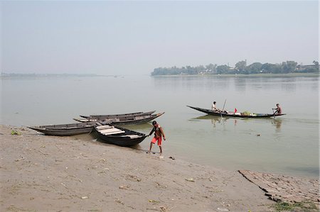 View from the west bank of the Hugli River (River Hooghly), West Bengal, India, Asia Foto de stock - Direito Controlado, Número: 841-06447691