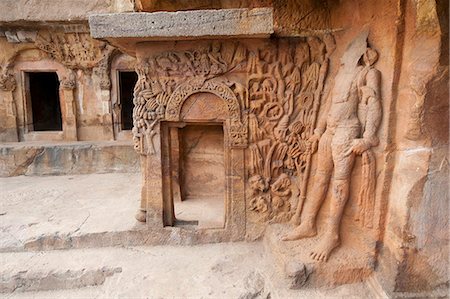 Ornée de sculpture en Ranigumpha, cave, numéro 1, grottes d'Udayagiri, utilisé comme rencontre pour Jain moines, Bhubaneswar, Orissa, Inde, Asie Photographie de stock - Rights-Managed, Code: 841-06447775