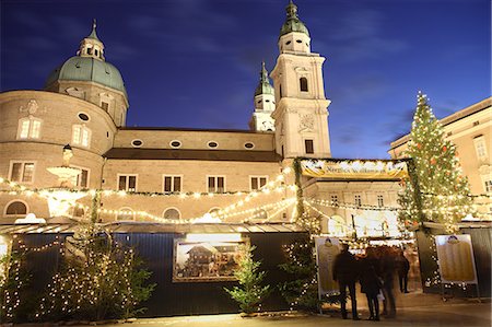 Christmas Market and Salzburg Cathedral, UNESCO World Heritage Site, Salzburg, Austria, Europe Stock Photo - Rights-Managed, Code: 841-06447897