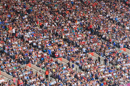 people in the stadium - Grande foule de spectateurs dans le stade olympique pour les Jeux olympiques de 2012, Londres, Royaume-Uni, Europe Photographie de stock - Rights-Managed, Code: 841-06447993