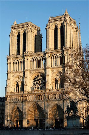 french - Notre-Dame de Paris cathedral, Paris, France, Europe Foto de stock - Con derechos protegidos, Código: 841-06448066