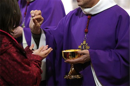 priest - Holy Communion, Notre Dame Cathedral. Catholic Mass, Paris, France, Europe Stock Photo - Rights-Managed, Code: 841-06448135