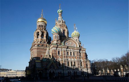 st petersburg, russia - Exterior view beside Griboedov Canal of the Church of the Saviour on Spilled Blood (Church of Resurrection), UNESCO World Heritage Site, St. Petersburg, Russia, Europe Stock Photo - Rights-Managed, Code: 841-06448162