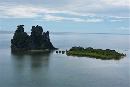 Les roches de linderalique de Hienghene sur la côte est de la Grande Terre, Nouvelle Calédonie, Mélanésie, Pacifique Sud, Pacifique Photographie de stock - Rights-Managed, Code: 841-06448297