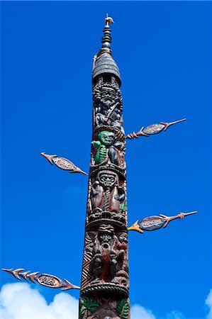 Traditional wood carving in Noumea, New Caledonia, Melanesia, South Pacific, Pacific Foto de stock - Direito Controlado, Número: 841-06448315