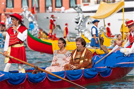 people in italy - Regata Storica 2012, Venice, Veneto, Italy, Europe Stock Photo - Rights-Managed, Code: 841-06448357