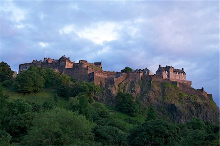 scotland - Edinburgh Castle at sunset from Princes Street, Edinburgh, Scotland, United Kingdom, Europe Stock Photo - Rights-Managed, Code: 841-06448517