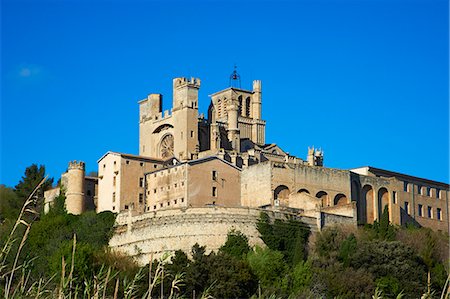 france architecture - Cathédrale Saint-Nazaire, Béziers, Herault, Languedoc, France, Europe Photographie de stock - Rights-Managed, Code: 841-06448554