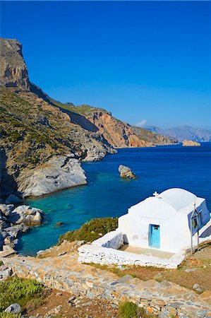 Beach and church, Agia Anna, Amorgos, Cyclades, Aegean, Greek Islands, Greece, Europe Foto de stock - Direito Controlado, Número: 841-06448581