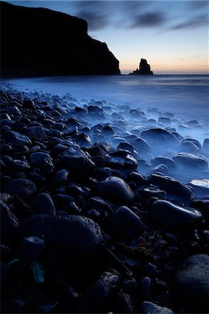 simsearch:841-06342593,k - Twilight at Talisker Bay, Isle of Skye, Scotland, United Kingdom, Europe Stock Photo - Rights-Managed, Code: 841-06448639