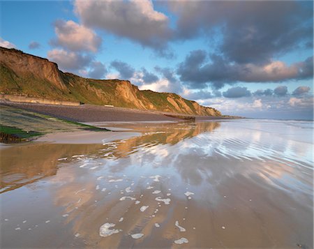 Une vue magnifique matinée ensoleillée des falaises à Sheringham, Norfolk, Angleterre, Royaume-Uni, Europe Photographie de stock - Rights-Managed, Code: 841-06448642