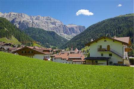 simsearch:841-06448763,k - View over town, Selva Gardena, Gardena Valley, Bolzano Province, Trentino-Alto Adige/South Tyrol, Italian Dolomites, Italy, Europe Fotografie stock - Rights-Managed, Codice: 841-06448861