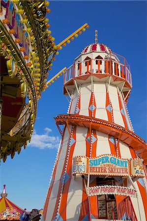 simsearch:841-06448927,k - Helter Skelter, Goose Fair, Nottingham, Nottinghamshire, Angleterre, Royaume-Uni, Europe Photographie de stock - Rights-Managed, Code: 841-06448922