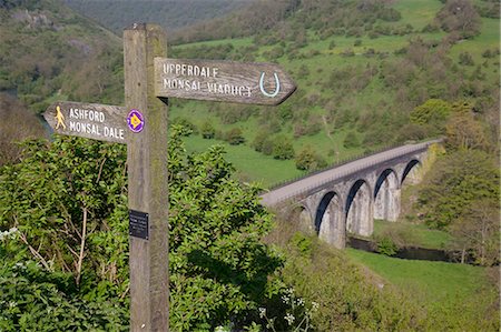 Signpost and Monsal Dale Viaduct from Monsal Head, Derbyshire, England, United Kingdom, Europe Stock Photo - Rights-Managed, Code: 841-06448936