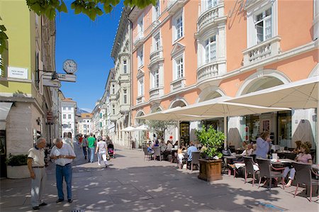 retail facade architecture - Cafes and shops, Via Mostra, Bolzano, Bolzano Province, Trentino-Alto Adige, Italy, Europe Stock Photo - Rights-Managed, Code: 841-06449012